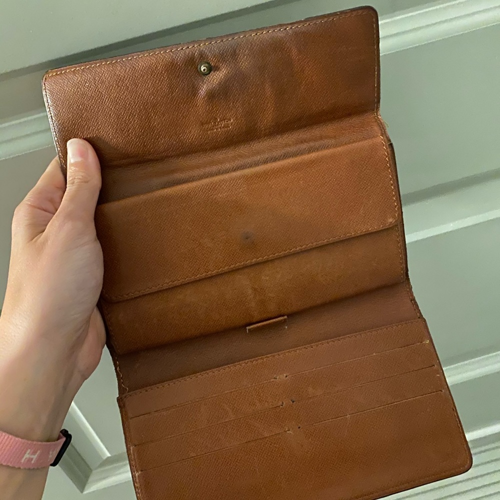 Used Louis Vuitton Wallet - Picture 5 of 6